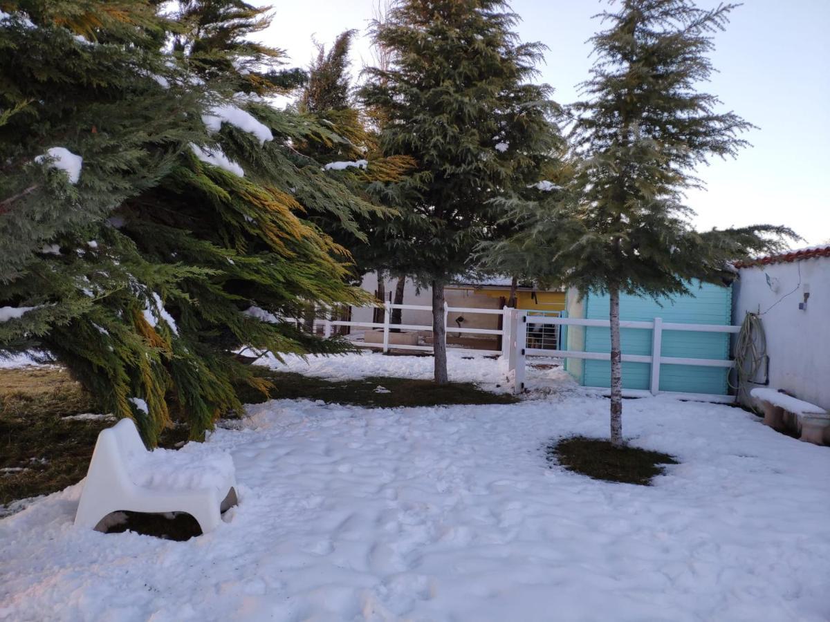 Hearts & Ponies Apartamentos Con Piscinas Privadas Cerca De La Warner Чинчон Экстерьер фото
