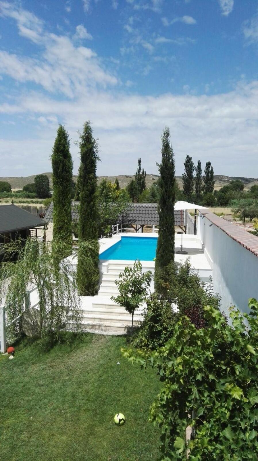 Hearts & Ponies Apartamentos Con Piscinas Privadas Cerca De La Warner Чинчон Экстерьер фото