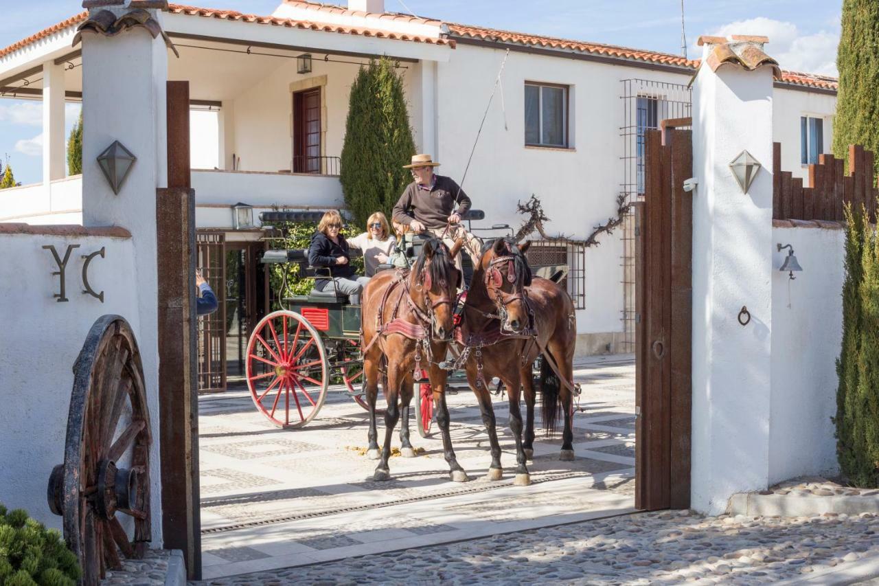 Hearts & Ponies Apartamentos Con Piscinas Privadas Cerca De La Warner Чинчон Экстерьер фото